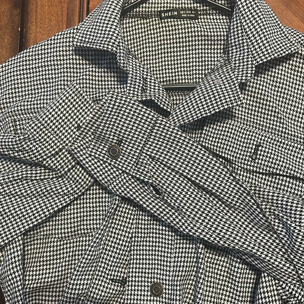 Crop Jacket - Picture 2 of 3